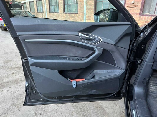 Audi e-tron 50 Quattro Launch Edition 71 kWh 313hp 2019, G-163-XV