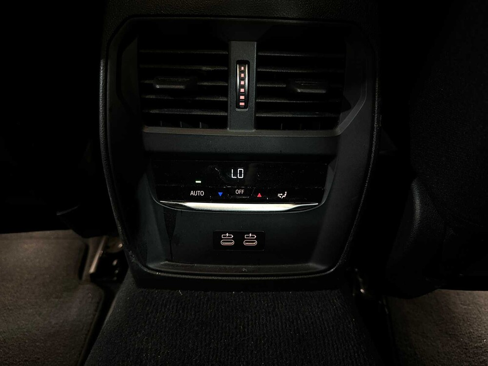 BMW 318i Touring Business Edition 156pk 2022 3-serie, N-938-VX