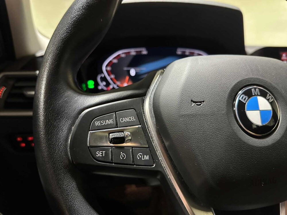 BMW 318i Touring Business Edition 156pk 2022 3-serie, N-938-VX