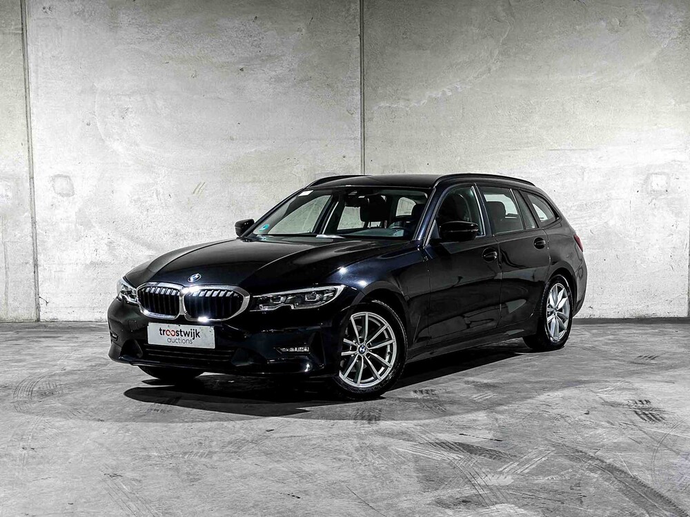 BMW 318i Touring Business Edition 156pk 2022 3-serie, N-938-VX