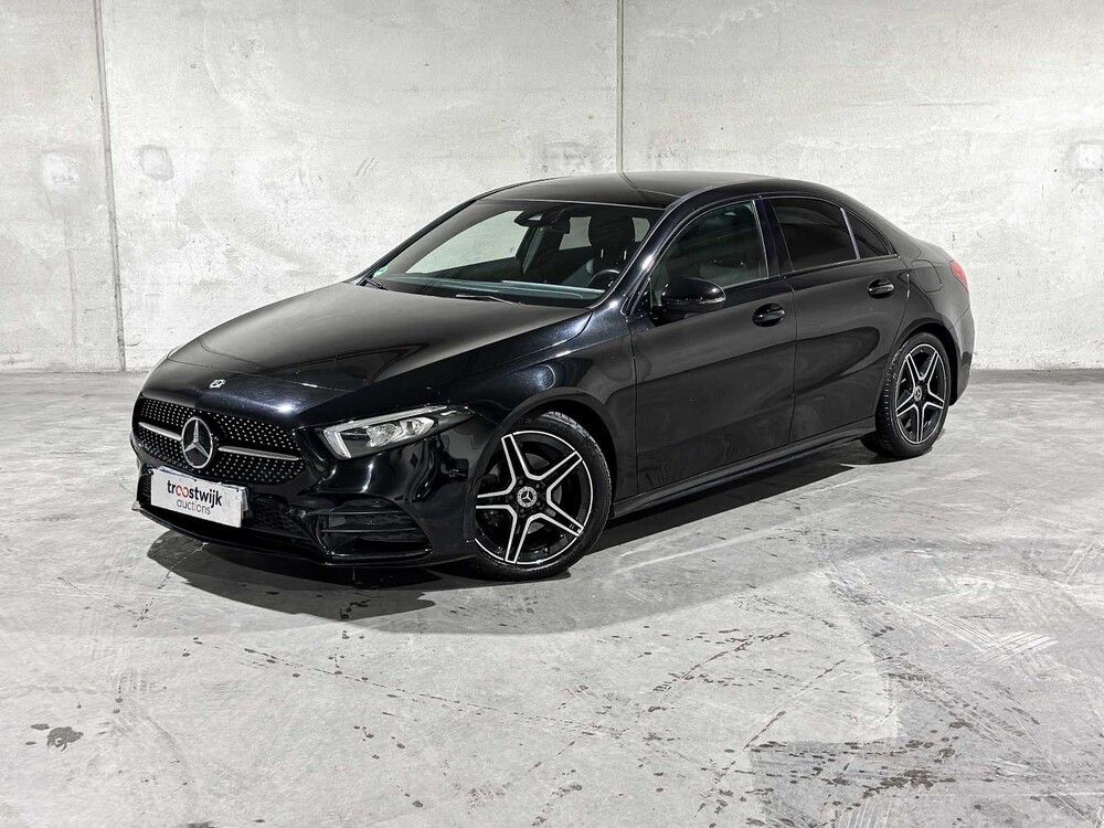 Mercedes-Benz A180 Limousine Premium Plus 136pk 2020, R-276-VV