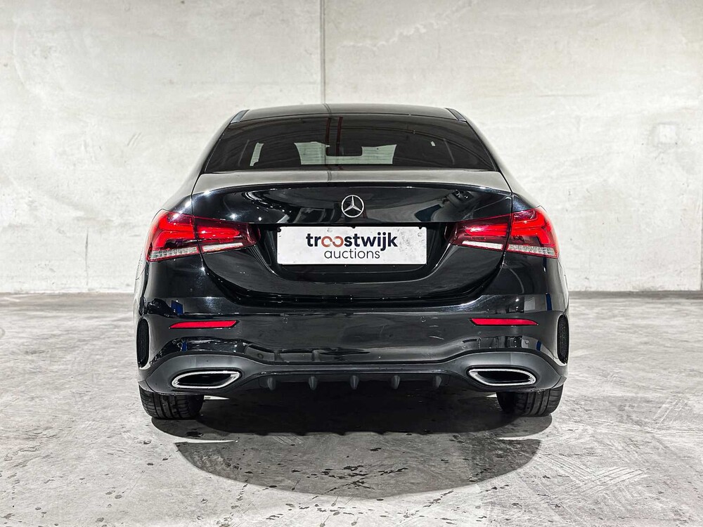 Mercedes-Benz A180 Limousine Premium Plus 136pk 2020, R-276-VV