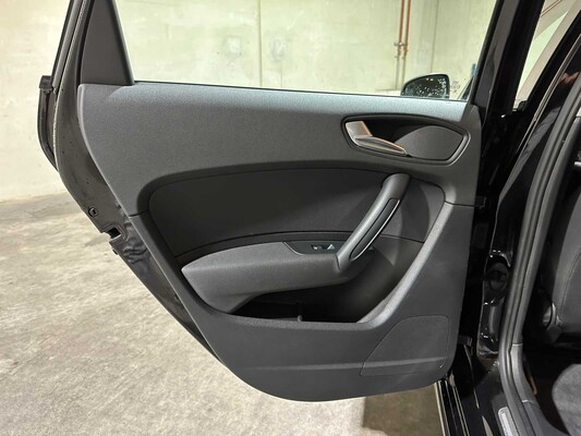 Audi A1 Sportback 1.6 TDI Admired S-Line 90PS 2014, 6-XRH-06