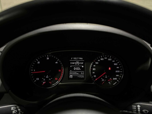 Audi A1 Sportback 1.6 TDI Admired S-Line 90PS 2014, 6-XRH-06