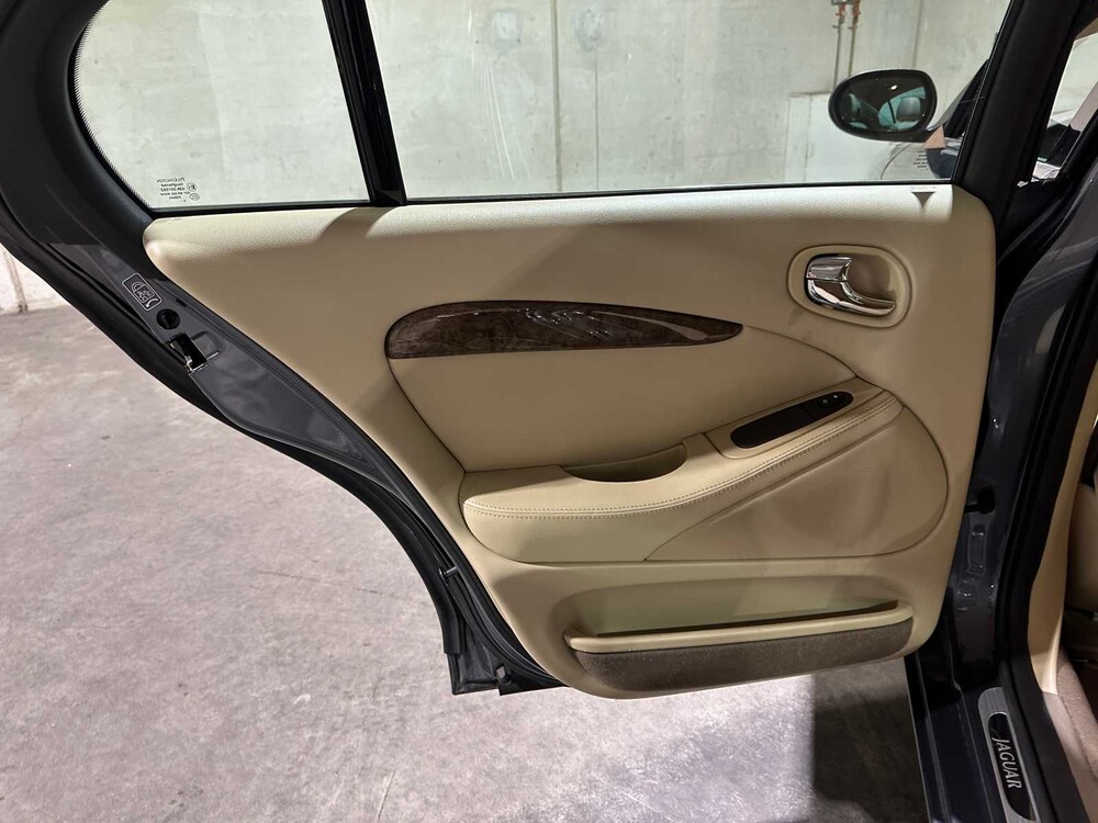 Jaguar S-type 3.0 V6 Executive 238pk 2005, 20-SJ-JL Youngtimer