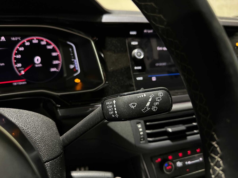 Volkswagen Polo R-Line 1.5 TSI Highline Business R 150pk 2020, G-905-XR