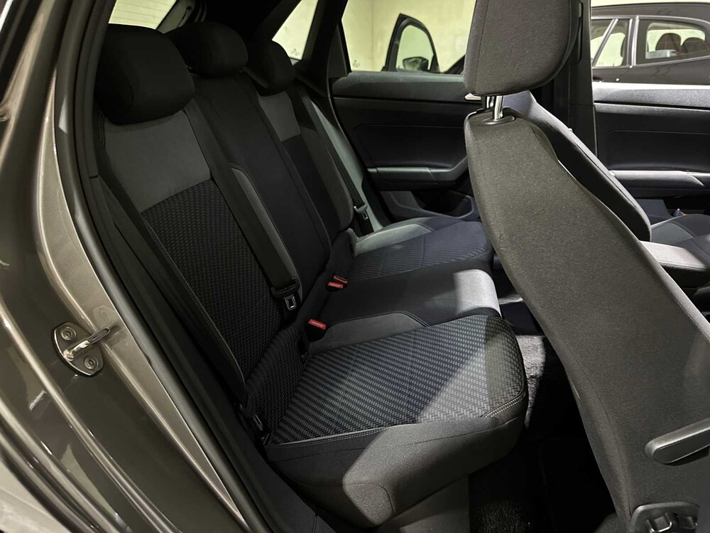 Volkswagen Polo R-Line 1.5 TSI Highline Business R 150pk 2020, G-905-XR