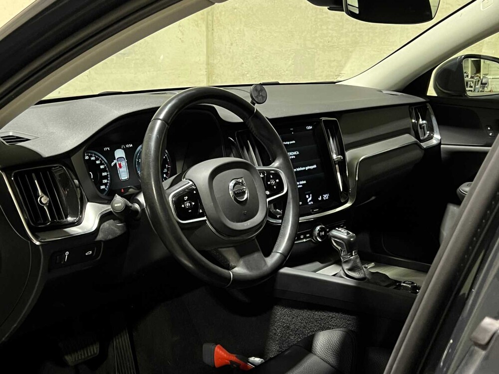 Volvo V60 2.0 T4 Inscription 190pk 2020, H-722-RJ