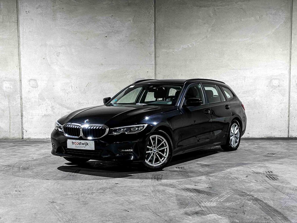 BMW 318i Touring Business Edition 156pk 2022 3-serie, N-938-VX