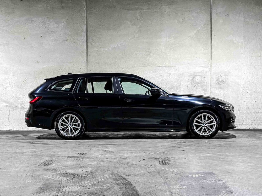 BMW 318i Touring Business Edition 156pk 2022 3-serie, N-938-VX