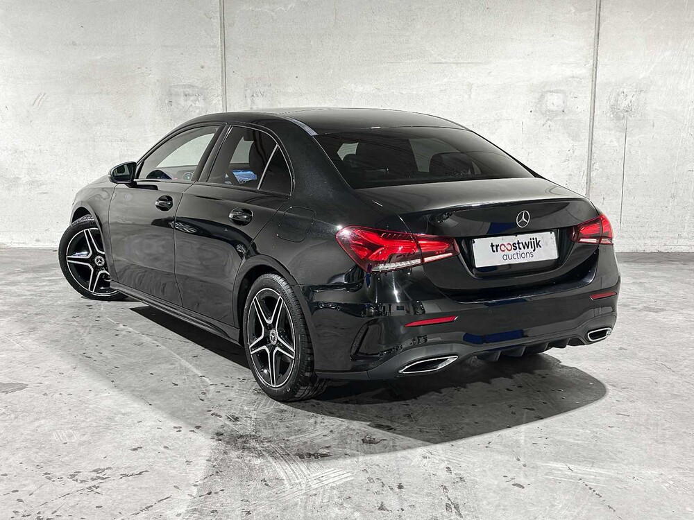 Mercedes-Benz A180 Limousine Premium Plus 136pk 2020, R-276-VV