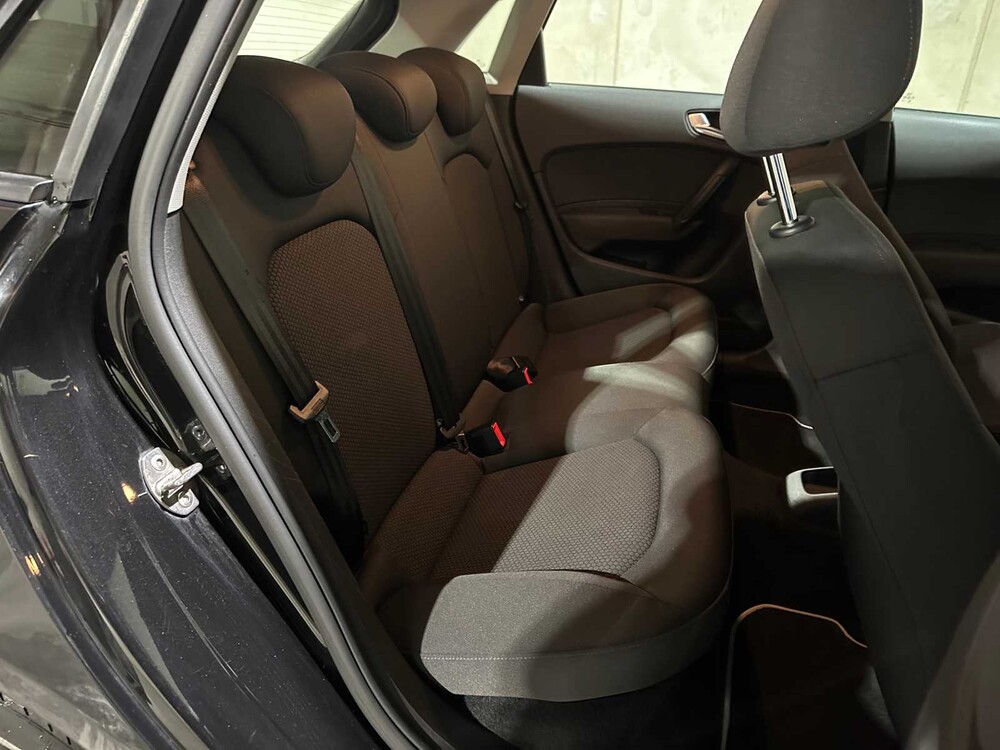 Audi A1 Sportback 1.6 TDI Admired S-Line 90pk 2014, 6-XRH-06