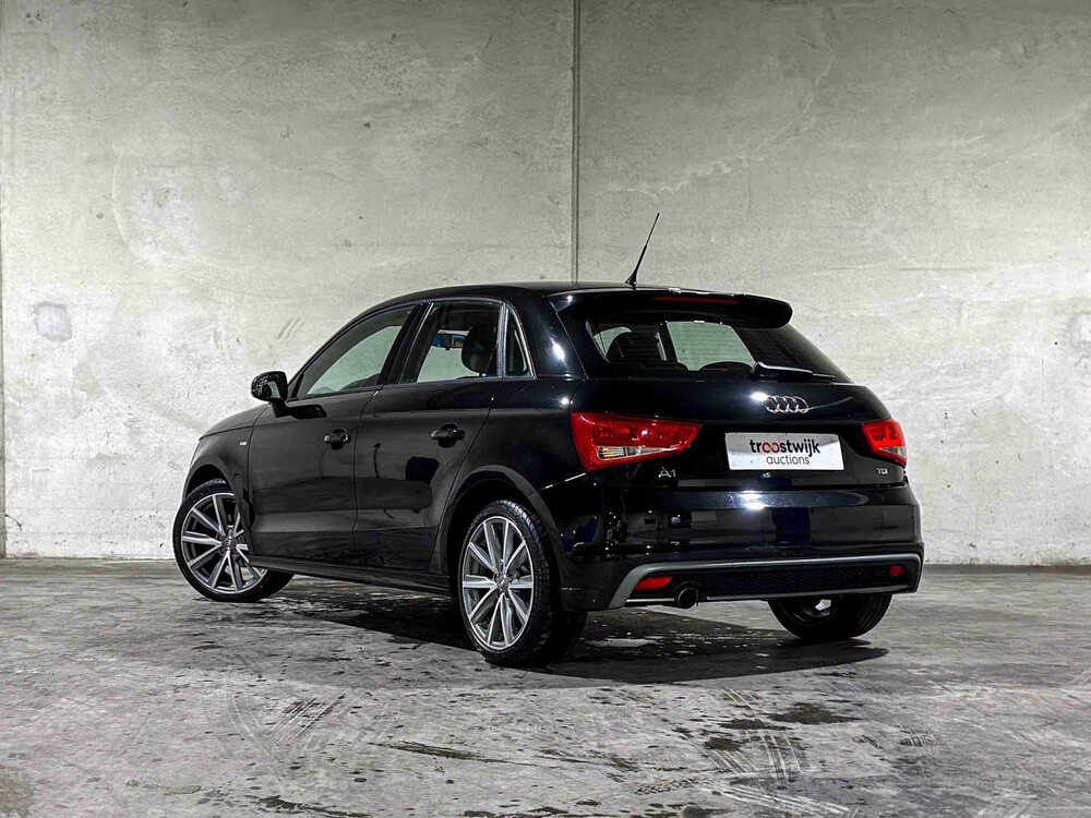 Audi A1 Sportback 1.6 TDI Admired S-Line 90pk 2014, 6-XRH-06