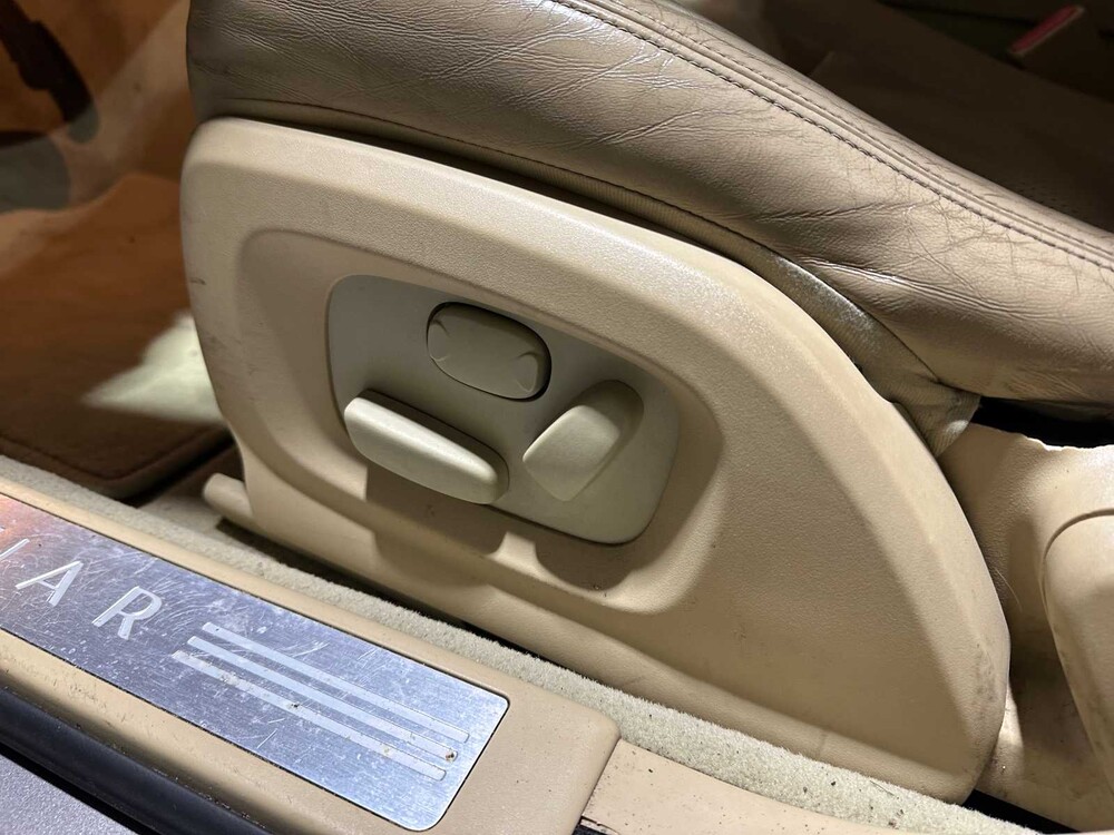 Jaguar XF 2.7D V6 Luxury 207pk 2008, 69-HXG-3 Youngtimer