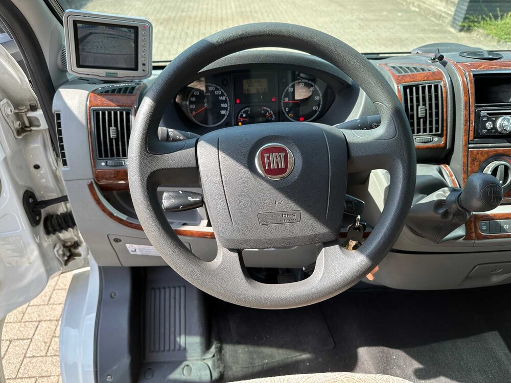 Trigano GRANDUCA 225P 2009 Camper, JB-498-Z