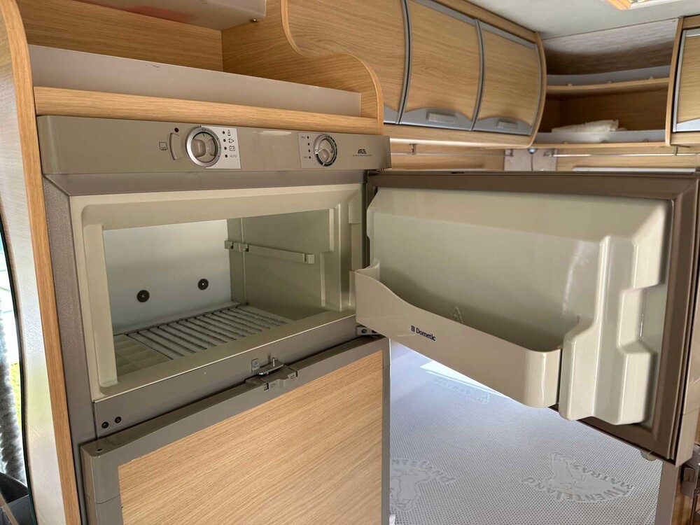 Trigano GRANDUCA 225P 2009 Camper, JB-498-Z