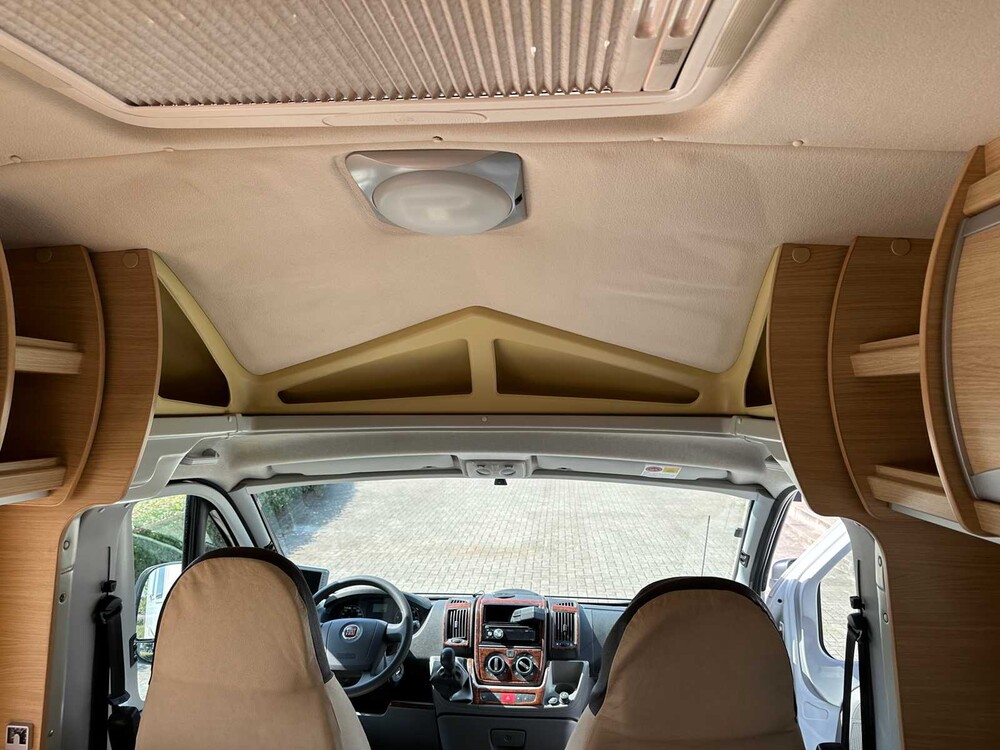 Trigano GRANDUCA 225P 2009 Camper, JB-498-Z