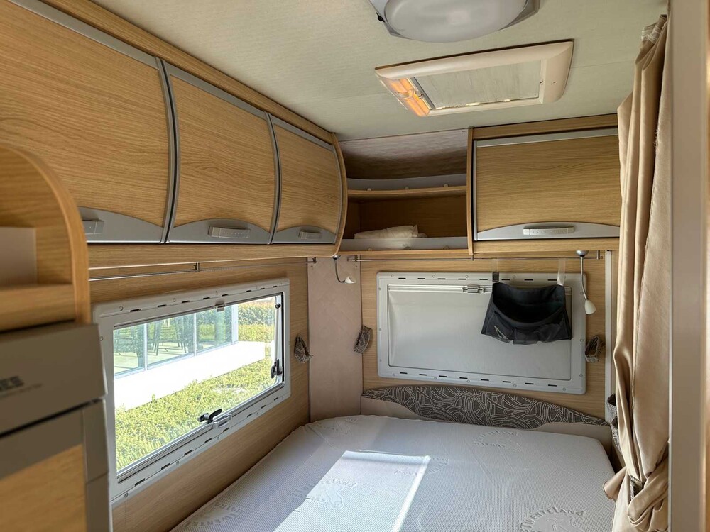 Trigano GRANDUCA 225P 2009 Camper, JB-498-Z