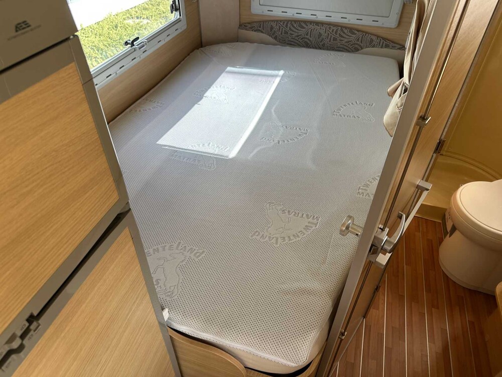 Trigano GRANDUCA 225P 2009 Camper, JB-498-Z