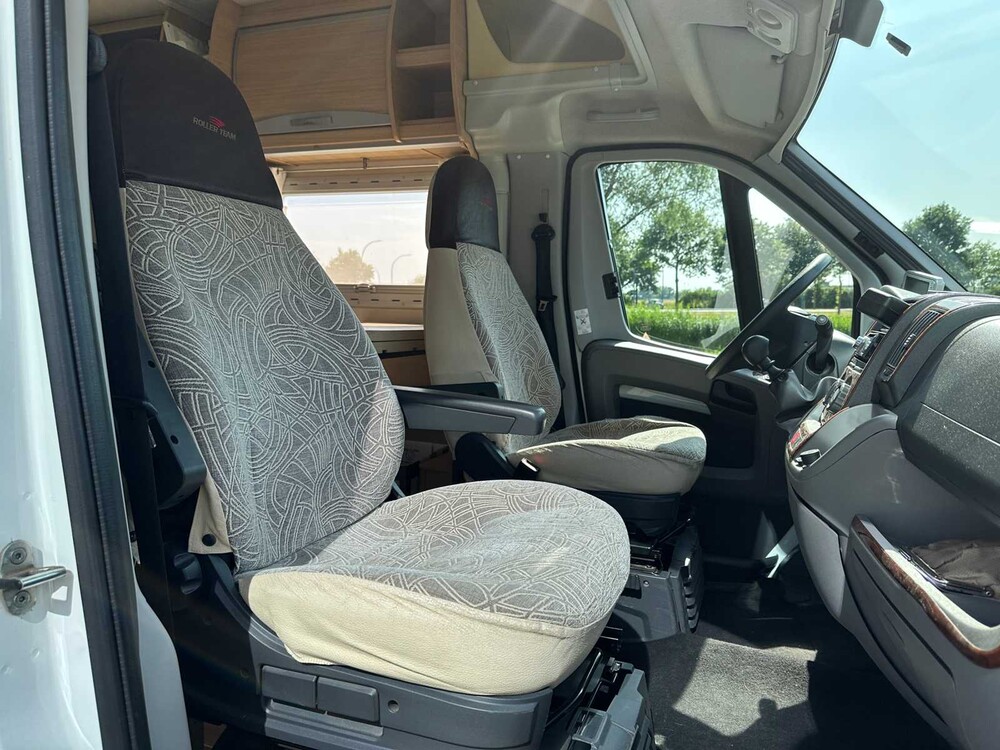 Trigano GRANDUCA 225P 2009 Camper, JB-498-Z