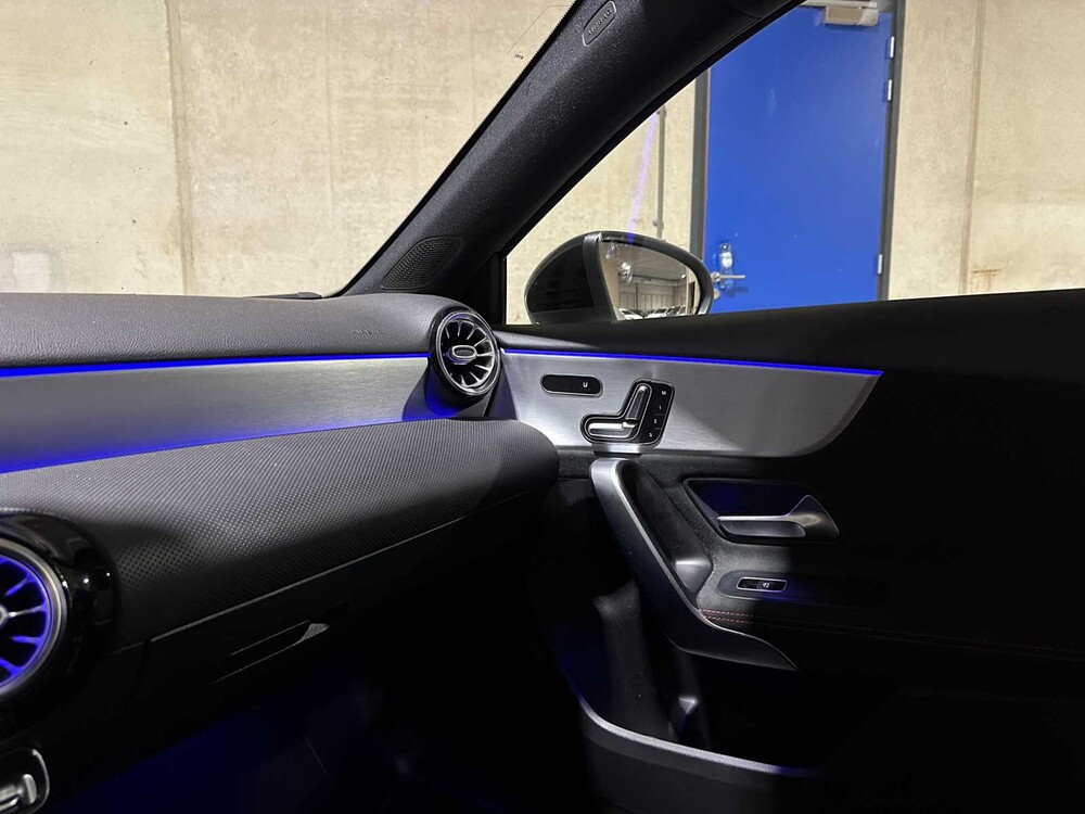 Mercedes-Benz A200 AMG Business Solution 163pk 2020 A-klasse, J-776-SG