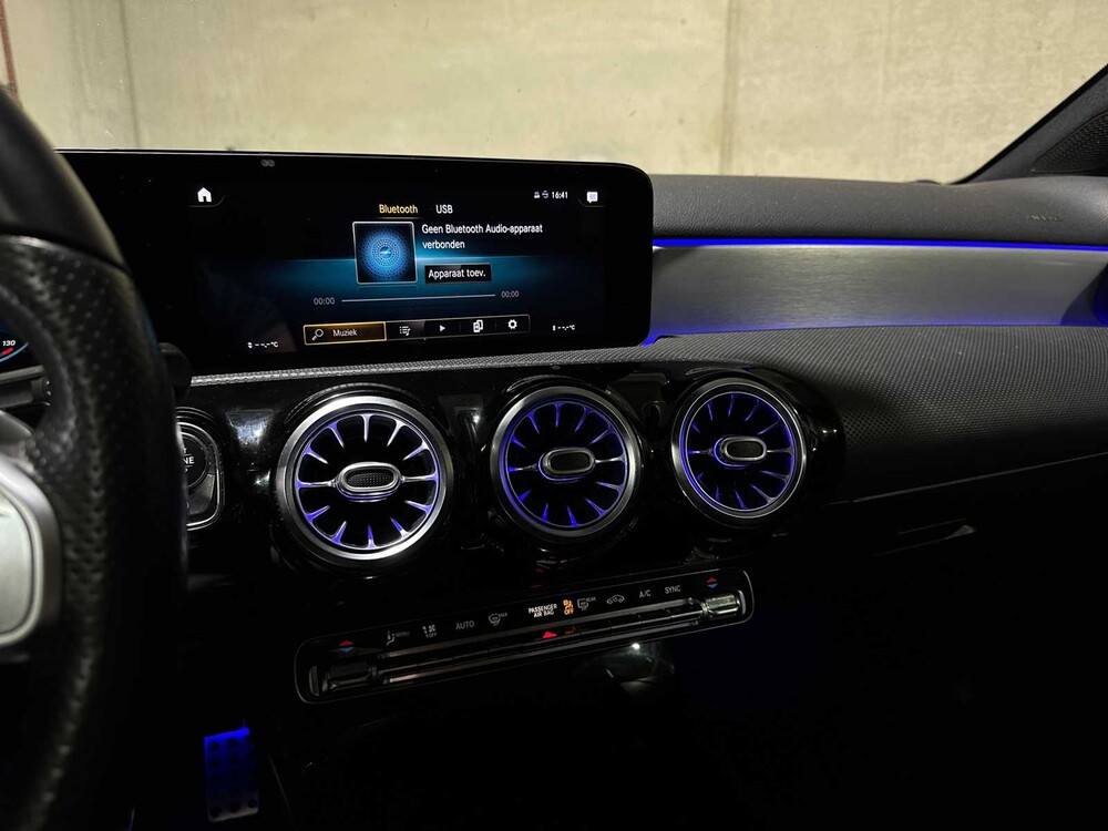 Mercedes-Benz A200 AMG Business Solution 163pk 2020 A-klasse, J-776-SG