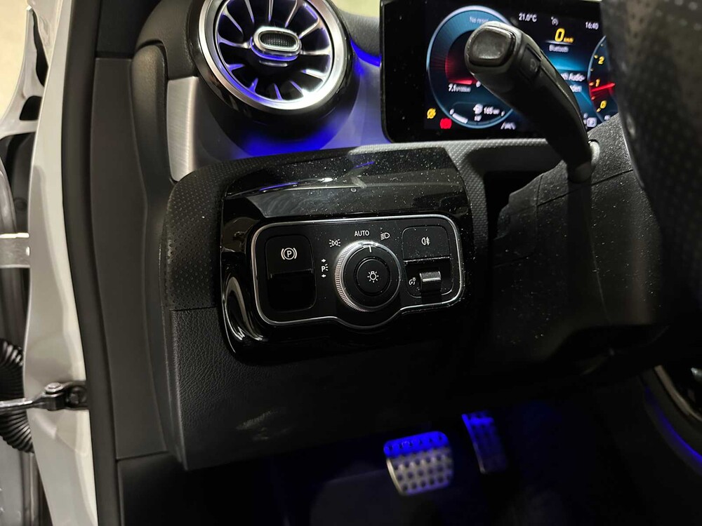 Mercedes-Benz A200 AMG Business Solution 163pk 2020 A-klasse, J-776-SG