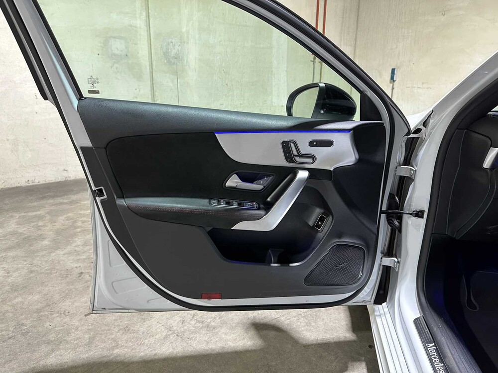 Mercedes-Benz A200 AMG Business Solution 163pk 2020 A-klasse, J-776-SG