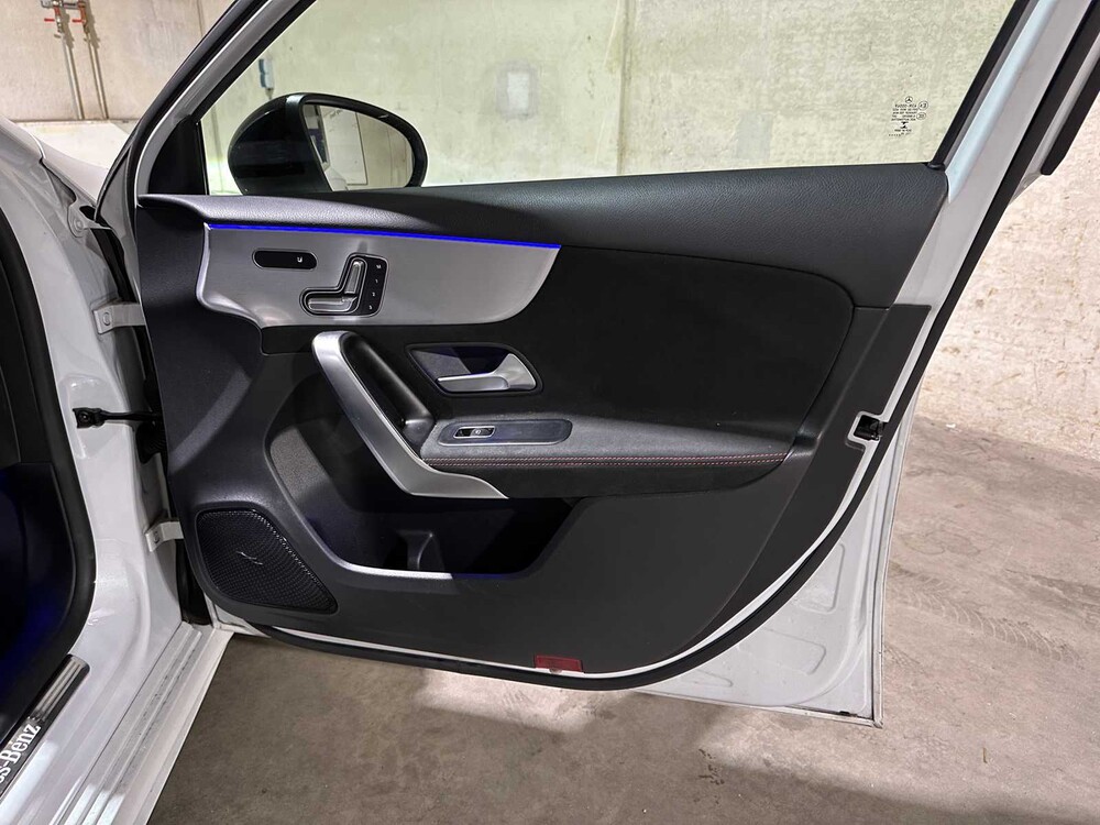 Mercedes-Benz A200 AMG Business Solution 163pk 2020 A-klasse, J-776-SG