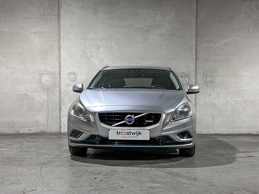 Volvo V60 1.6 T3 R-Design 150hp 2012 (Original-NL), 34-XLS-4