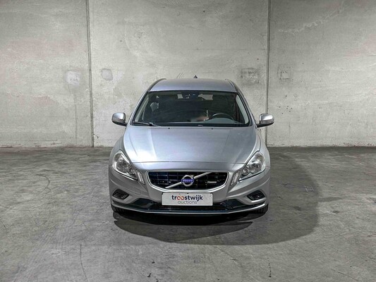 Volvo V60 1.6 T3 R-Design 150hp 2012 (Original-NL), 34-XLS-4
