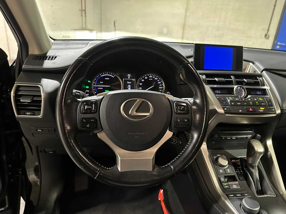 Lexus NX 300h Business Line Pro 155pk 2015, GT-341-Z