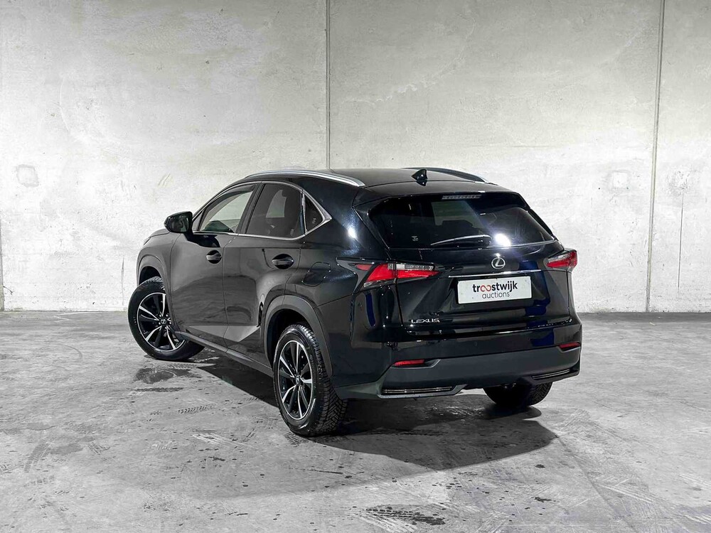 Lexus NX 300h Business Line Pro 155pk 2015, GT-341-Z