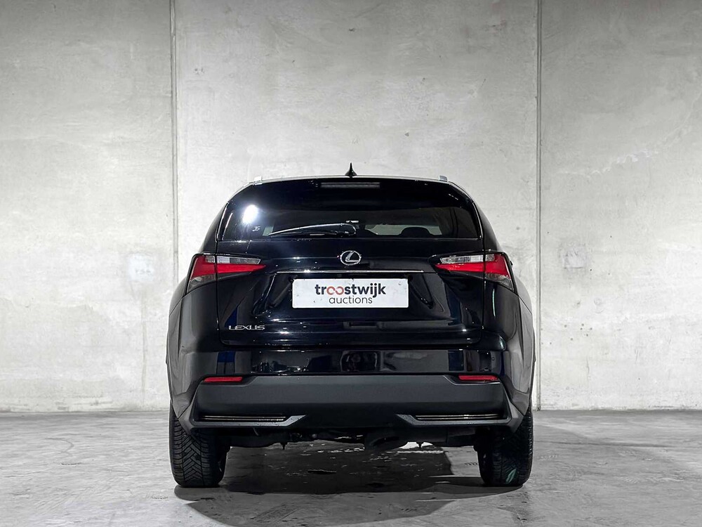Lexus NX 300h Business Line Pro 155pk 2015, GT-341-Z