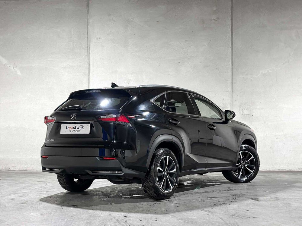 Lexus NX 300h Business Line Pro 155pk 2015, GT-341-Z