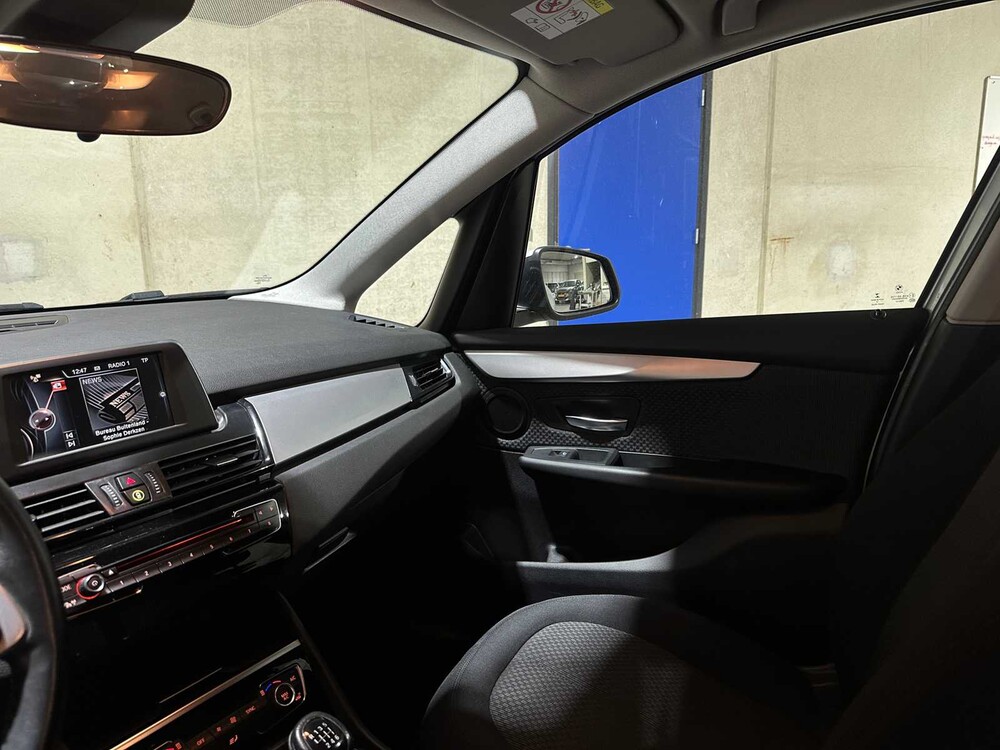 BMW 218i Active Tourer Essential 136pk 2015 2-serie, GL-742-R