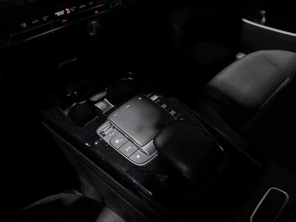 Mercedes-Benz CLA200 d Advantage CLA-Klasse Shooting Brake 150PS 2021 (Original-NL), K-136-HK