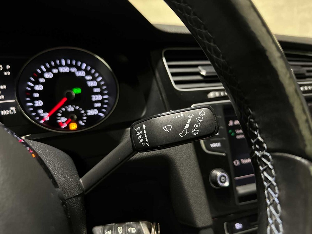 Volkswagen Golf GTE 1.4 TSI 150pk 2015, HR-181-H