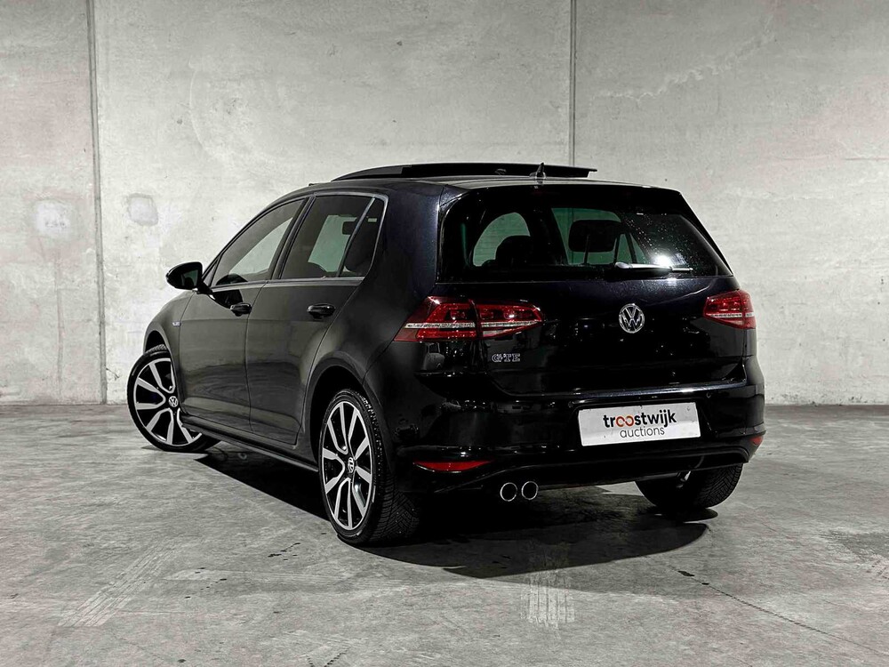 Volkswagen Golf GTE 1.4 TSI 150pk 2015, HR-181-H