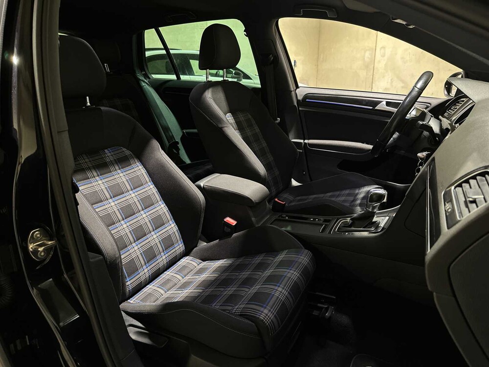 Volkswagen Golf GTE 1.4 TSI 150pk 2015, HR-181-H