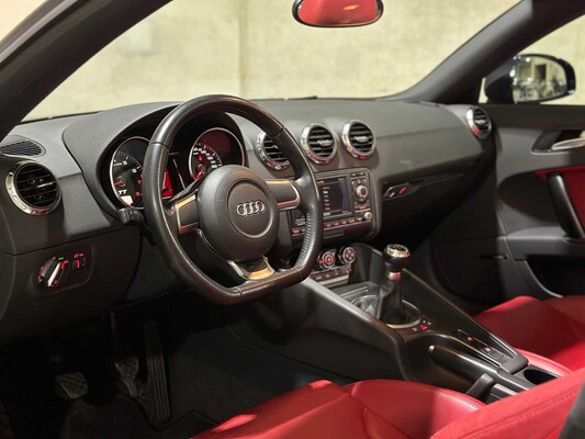 Audi TT Roadster 2.0 200hp 2008, J-005-XZ