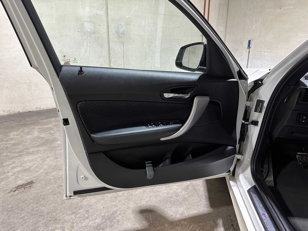 BMW 118i Edition M Sport Shadow Executive 136pk 2017 1-serie, L-072-KZ