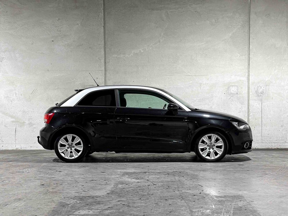 Audi A1 1.2 TFSI Attraction 86pk 2010, TX-992-D