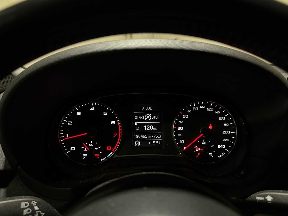 Audi A1 1.2 TFSI Attraction 86pk 2010, TX-992-D