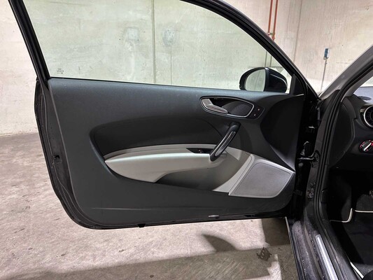 Audi A1 1.2 TFSI Attraction 86hp 2010, TX-992-D