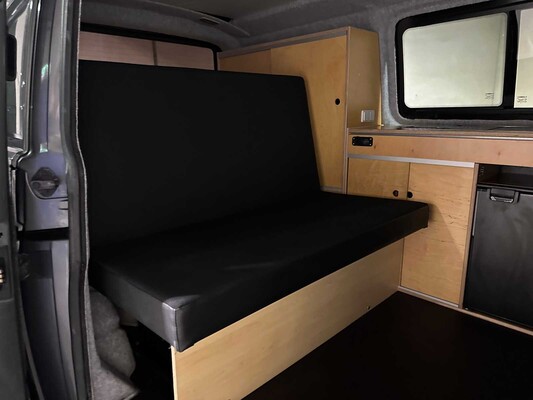 Volkswagen Transporter T6 Camper 2.0 4P -Self-build- 140hp 2016 (automatic), S-456-LJ