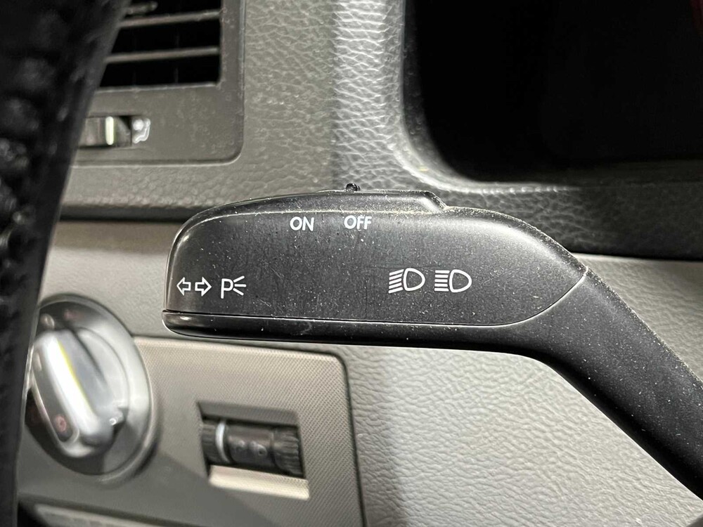 Volkswagen California 2.5 Camper (Hefdak) 174pk 2005 (Automaat), 72-TB-BH Youngtimer