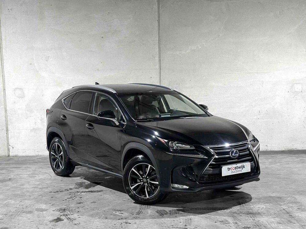 Lexus NX 300h Business Line Pro 155pk 2015, GT-341-Z
