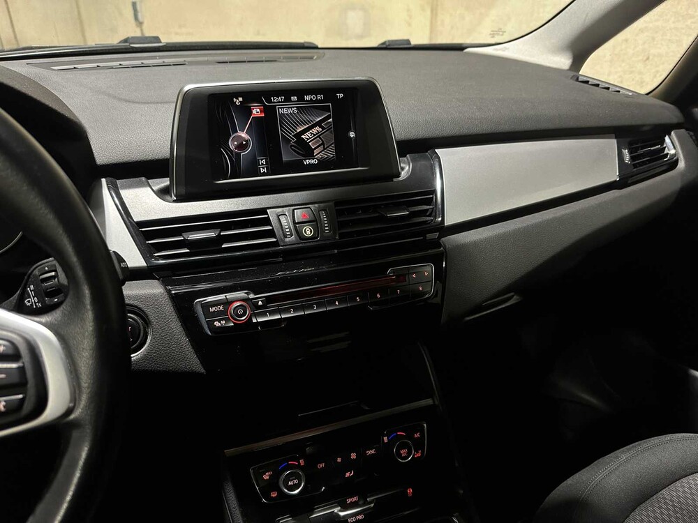 BMW 218i Active Tourer Essential 136pk 2015 2-serie, GL-742-R