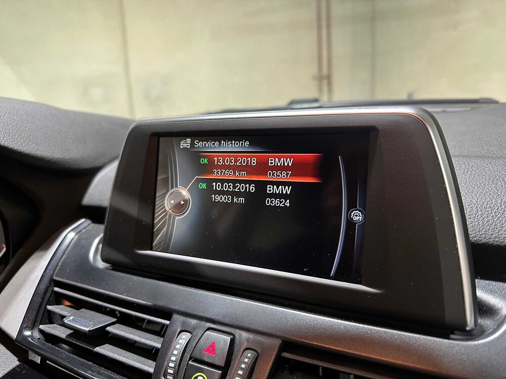 BMW 218i Active Tourer Essential 136pk 2015 2-serie, GL-742-R